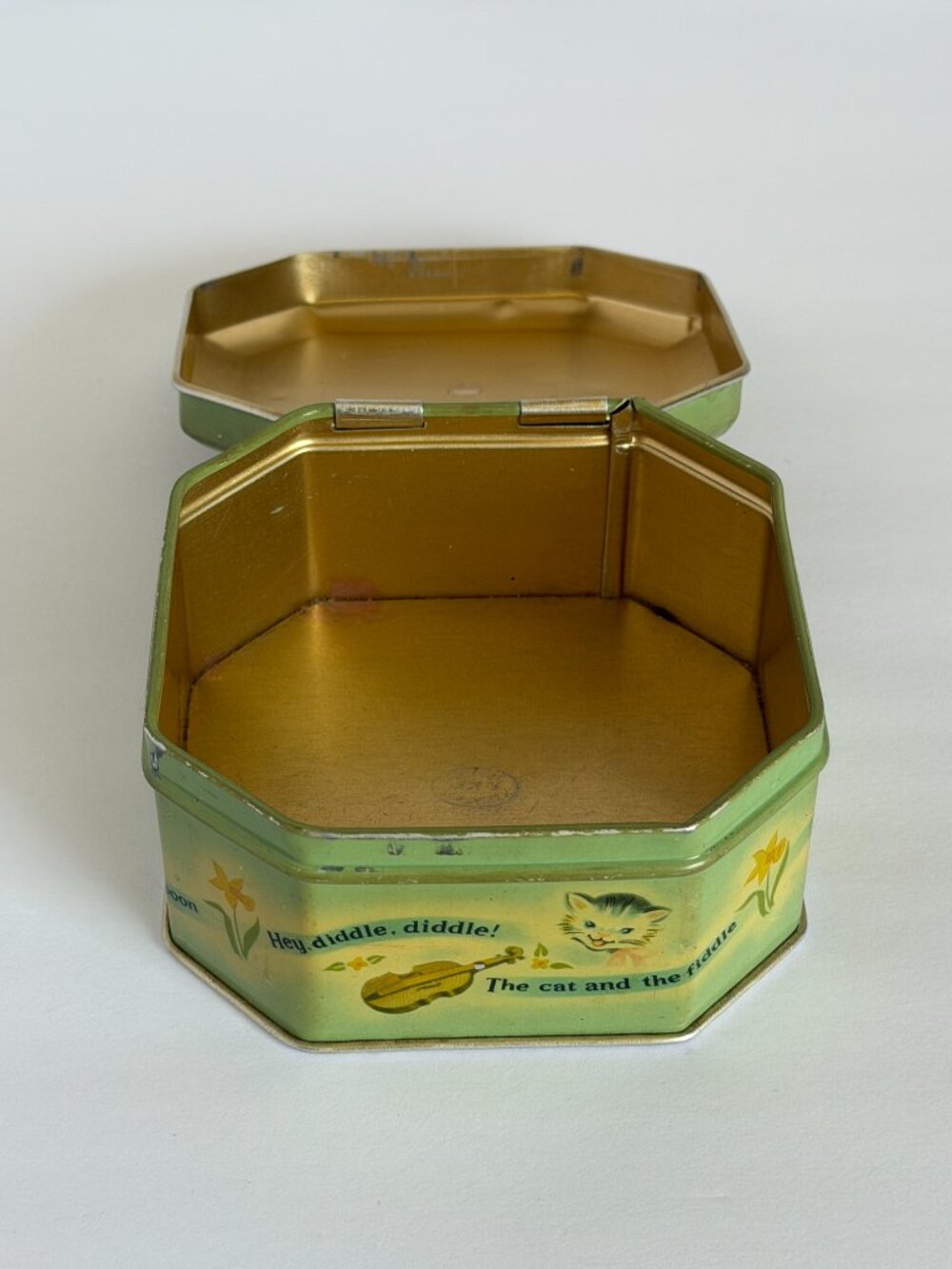 1945 Vintage Tin Box Nursery Rhyme Hey Diddle Diddle The Metal Box Co - Picture 6 of 10